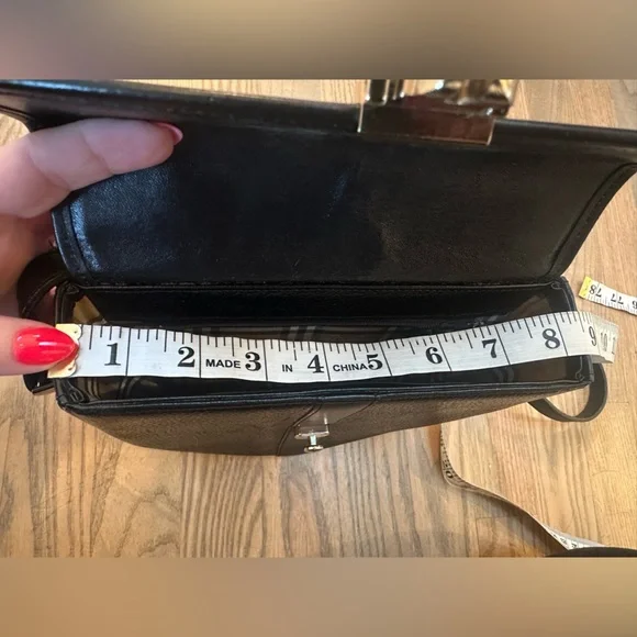 Burberry Black Pebbled Leather Crossbody - Picture 10 of 11